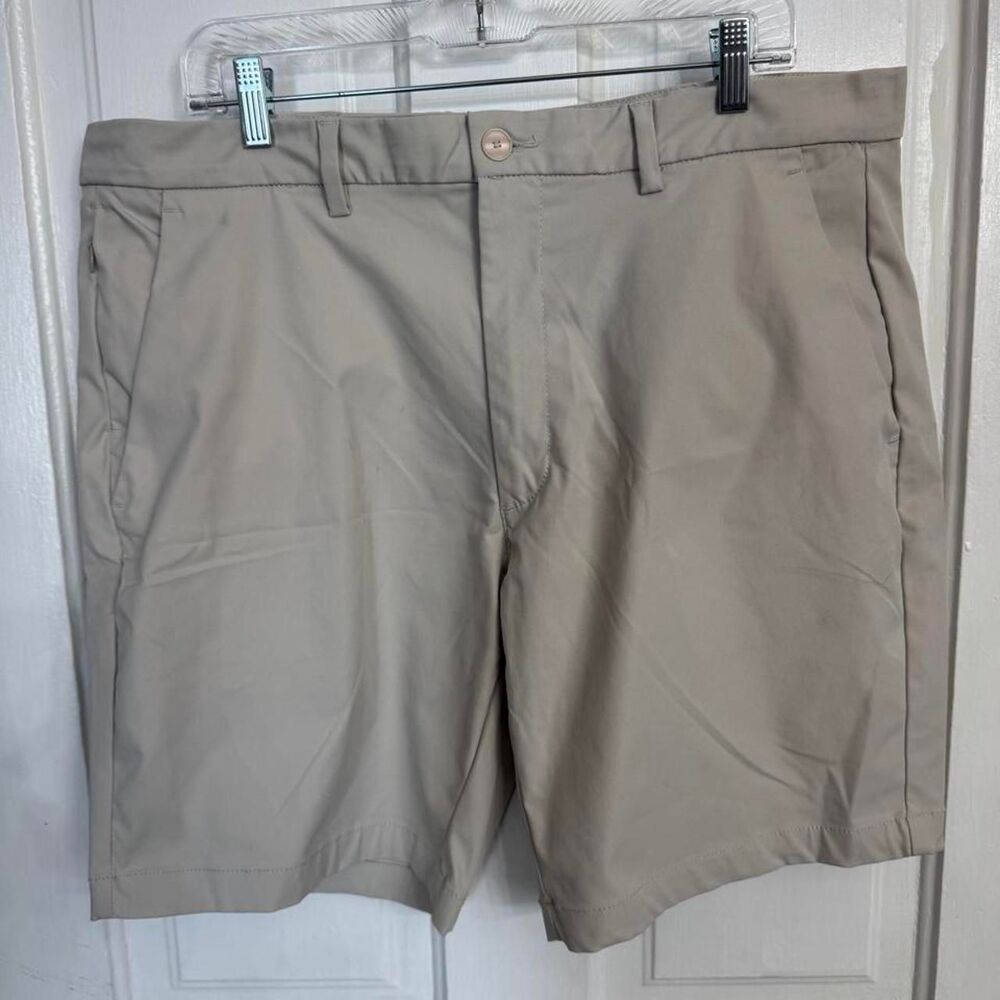 St-john-s-bay Men's Cream and Tan Shorts
